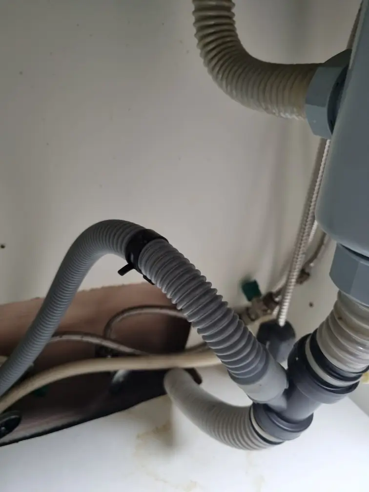 싱크대 수전 교체 11